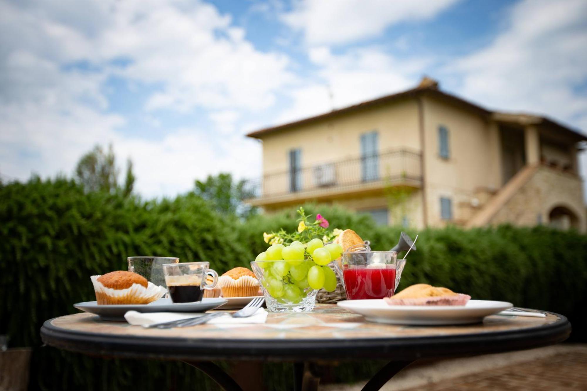 Agriturismo Qui E Ora Bevagna Chambre photo